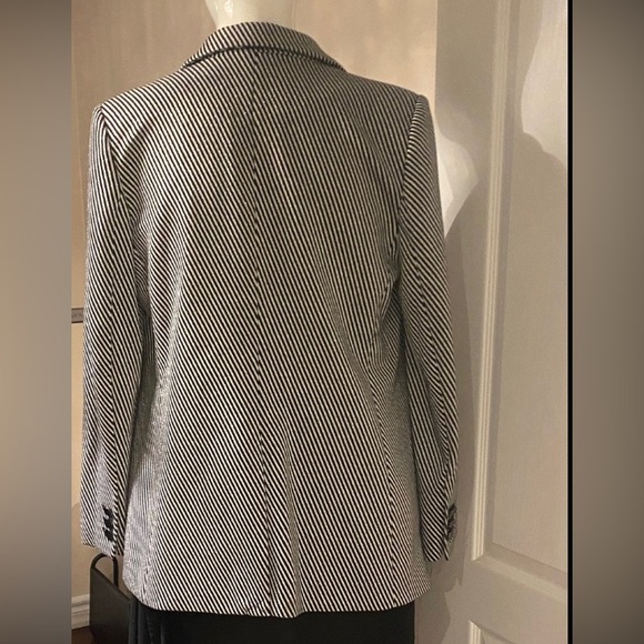 Karl lagerfeld Black and White Pinstripe Blazer 12 - Picture 5 of 11